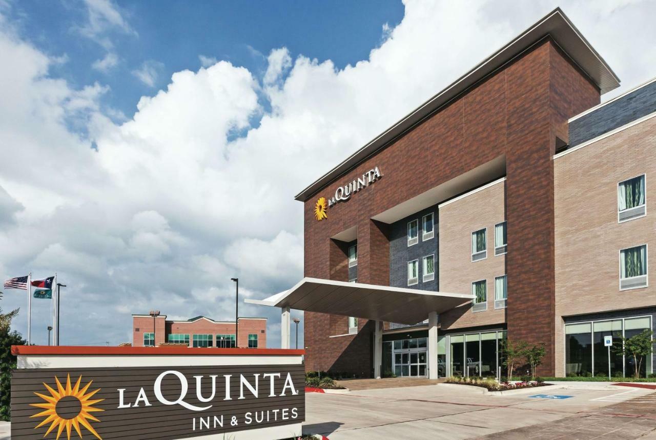 Отель La Quinta By Wyndham College Station South Экстерьер фото